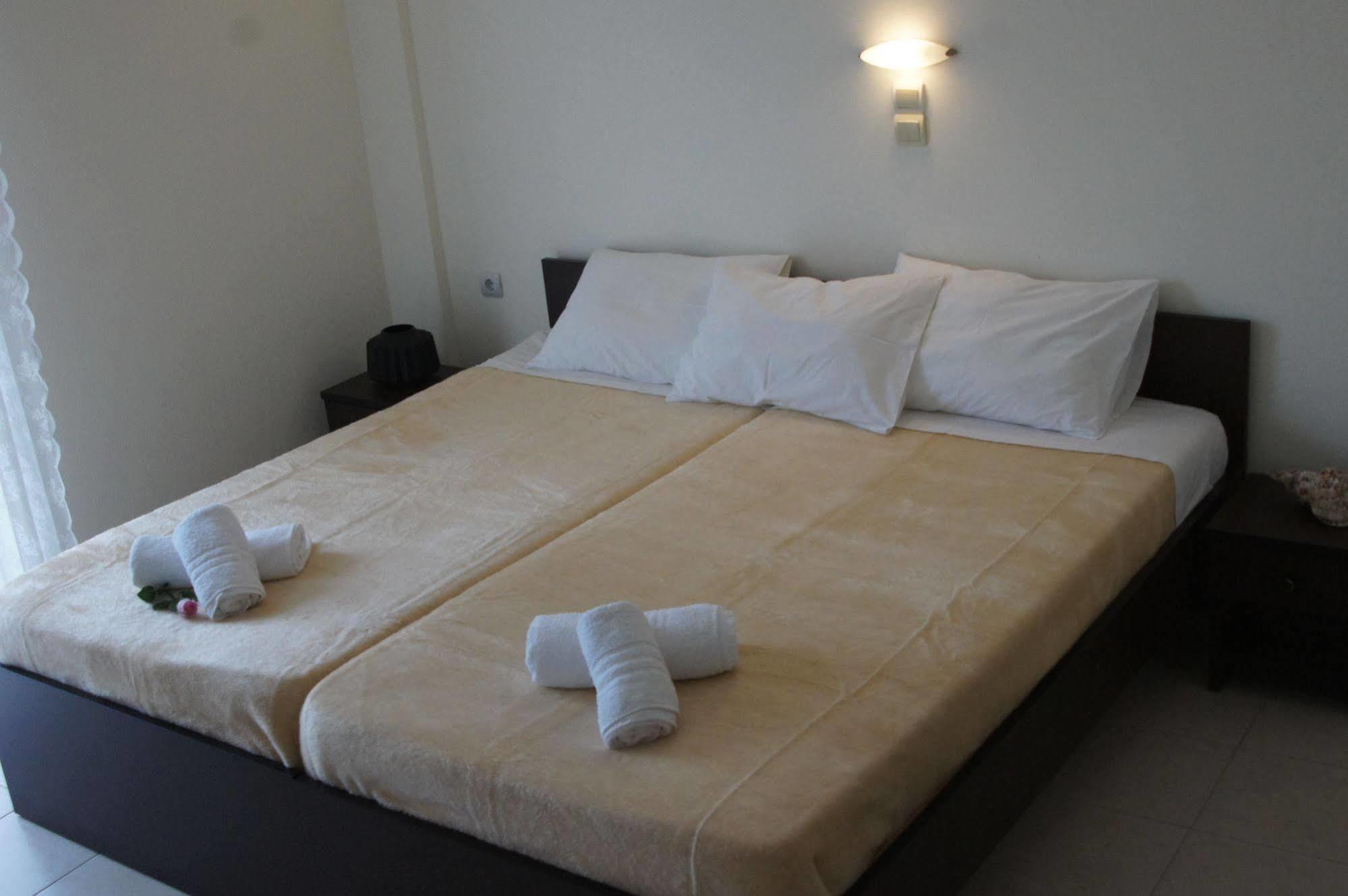 Porto Marathos Hotell Marathopoli Exteriör bild